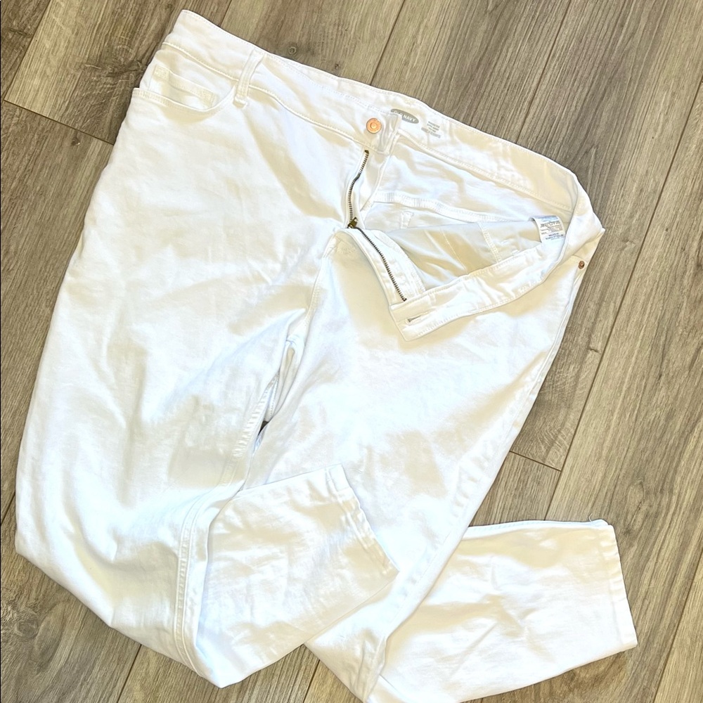 Like new white jeans